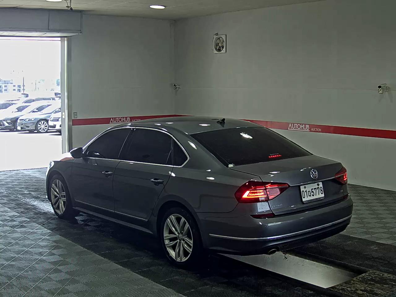 2018 - volkswagen passat