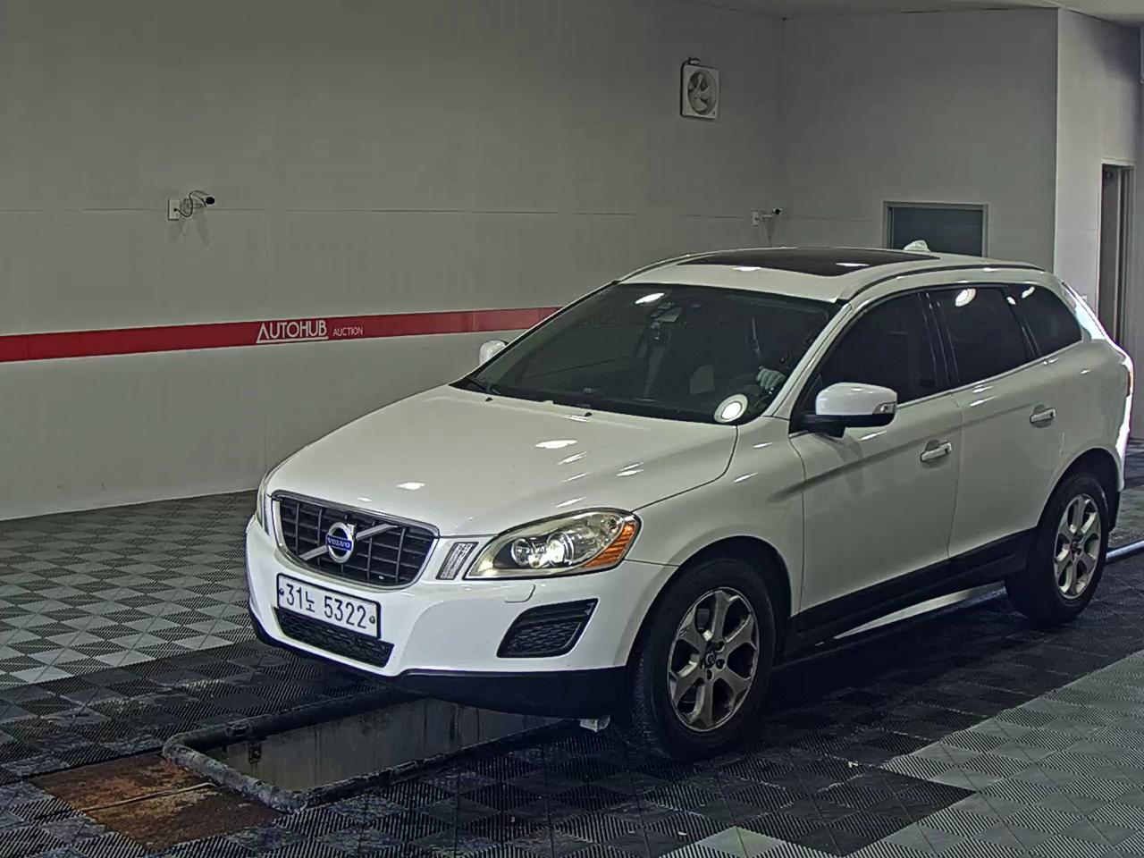 VOLVO XC60 (1ST GEN) D5