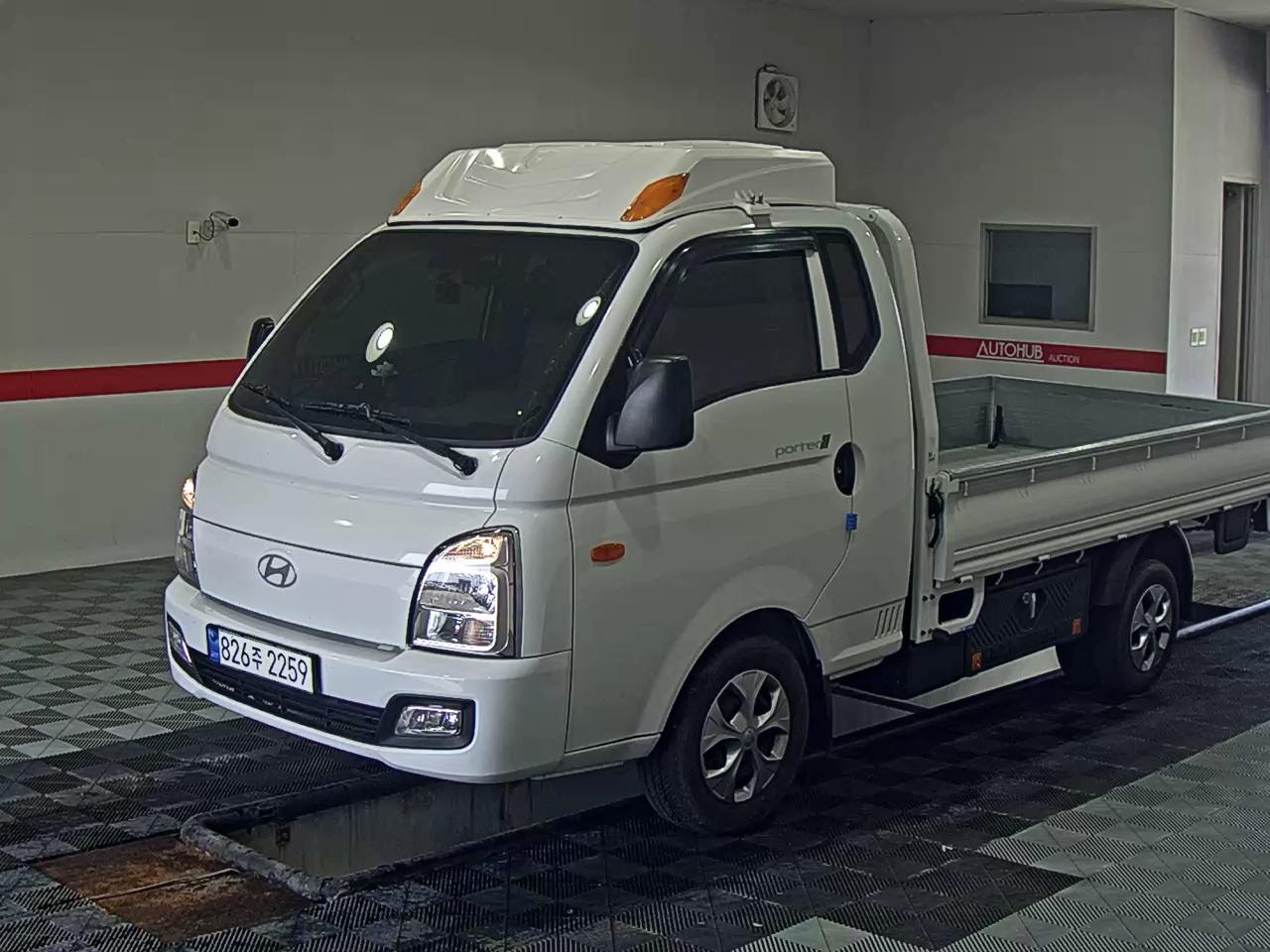 HYUNDAI PORTER II SUPER CAB EXTRA WHEELBASE