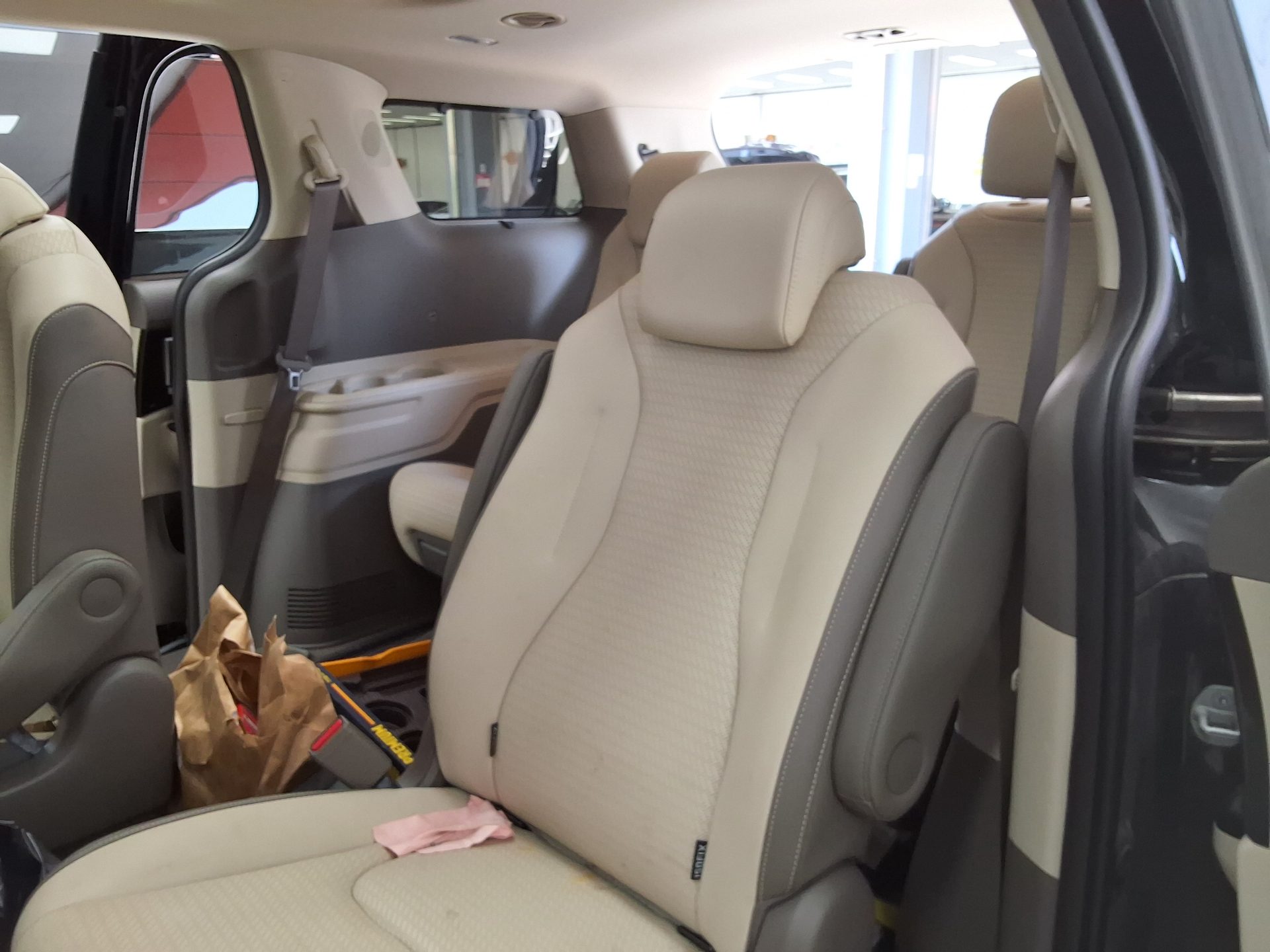 2023 - kia carnival
