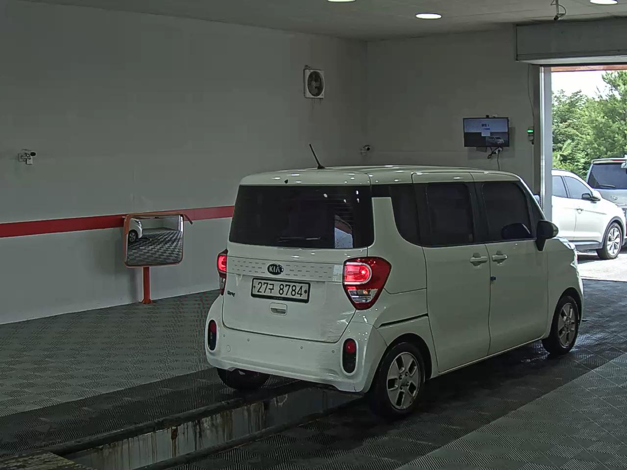 2018 - kia ray