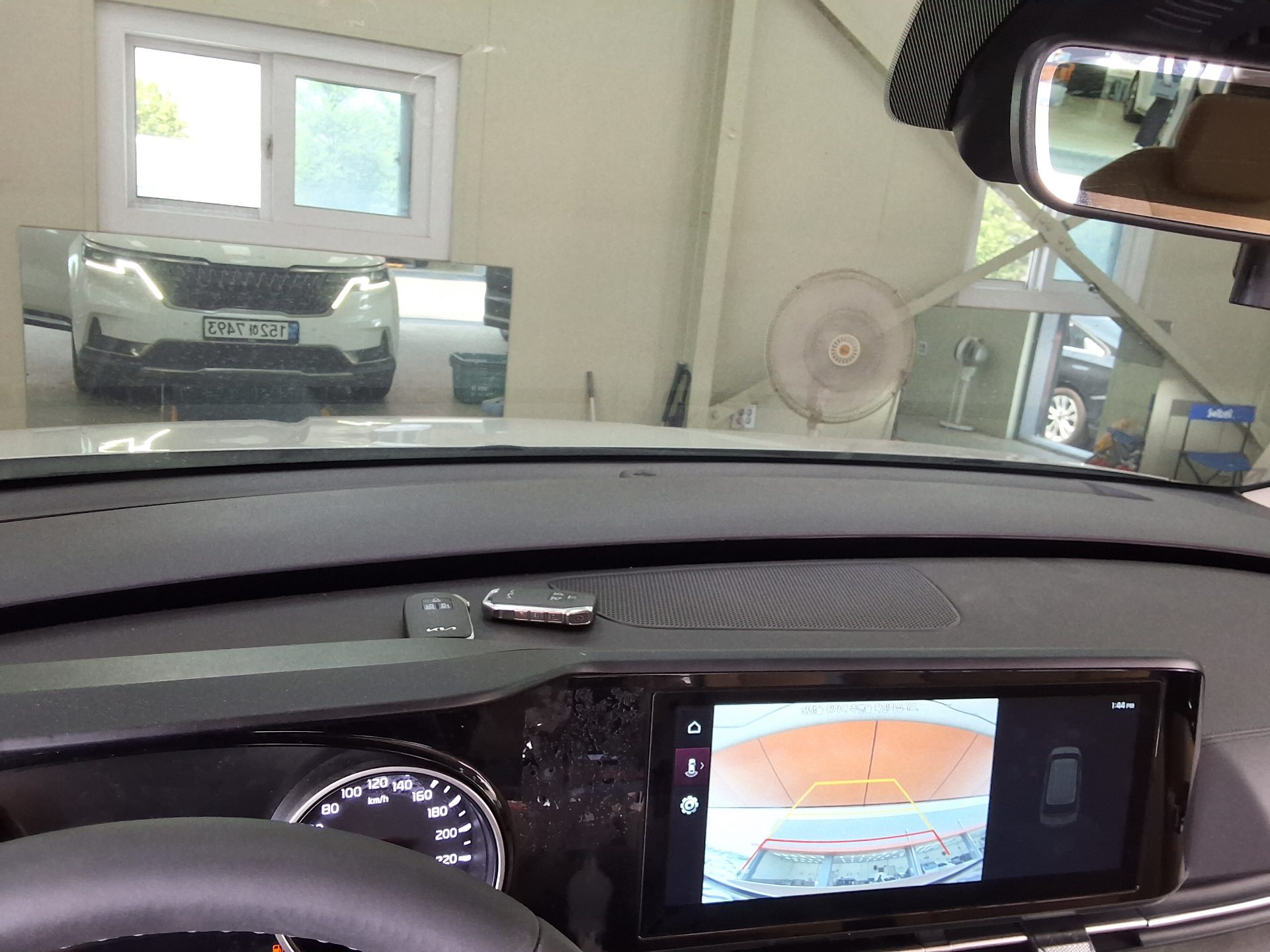 2023 - kia carnival