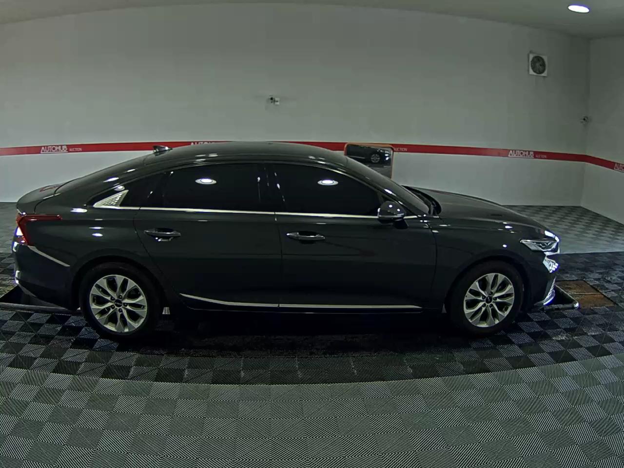 2023 - kia k8