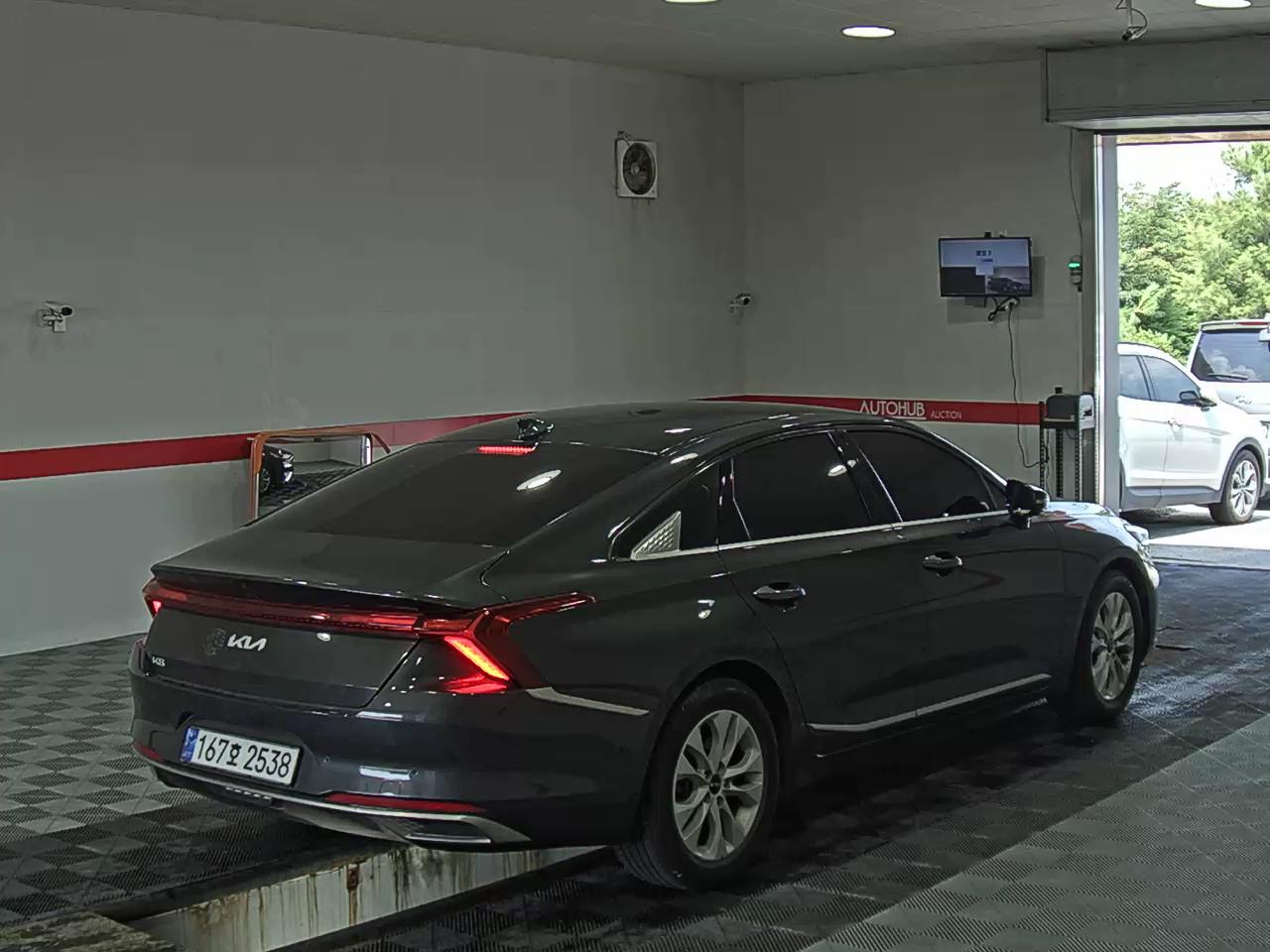 2023 - kia k8