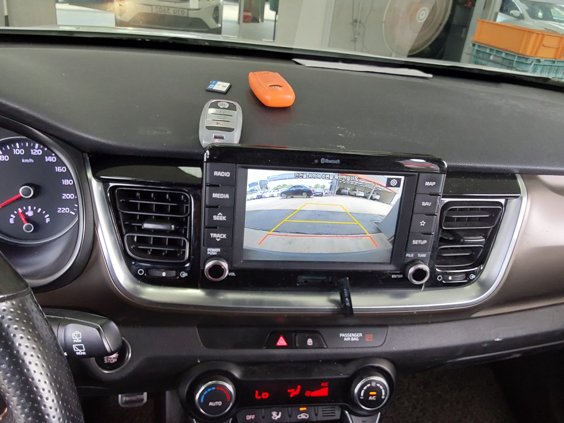 2019 - kia stonic