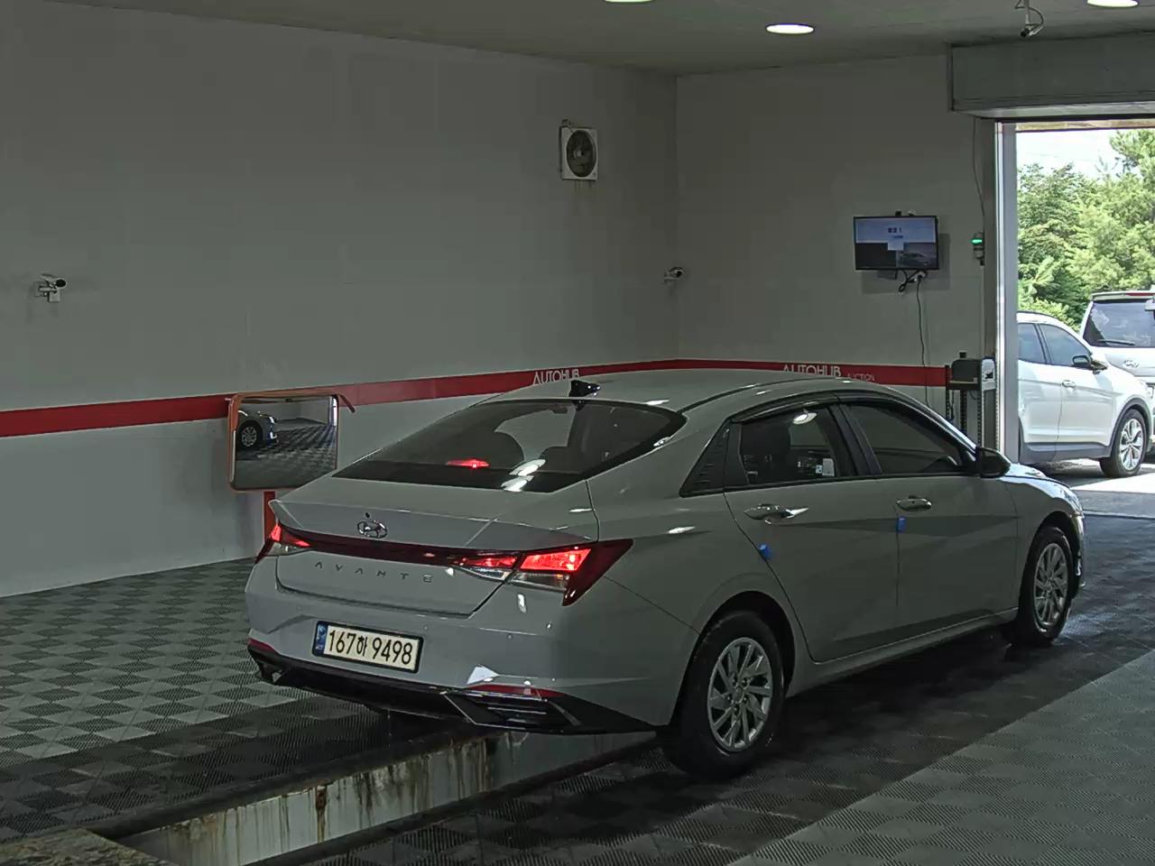 2021 - hyundai avante