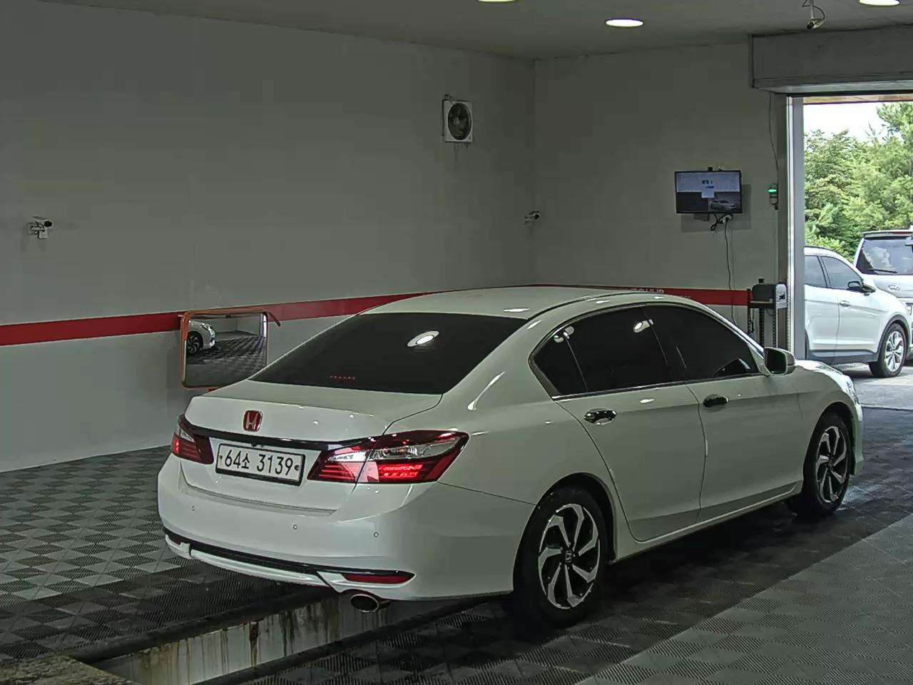 2017 - honda accord