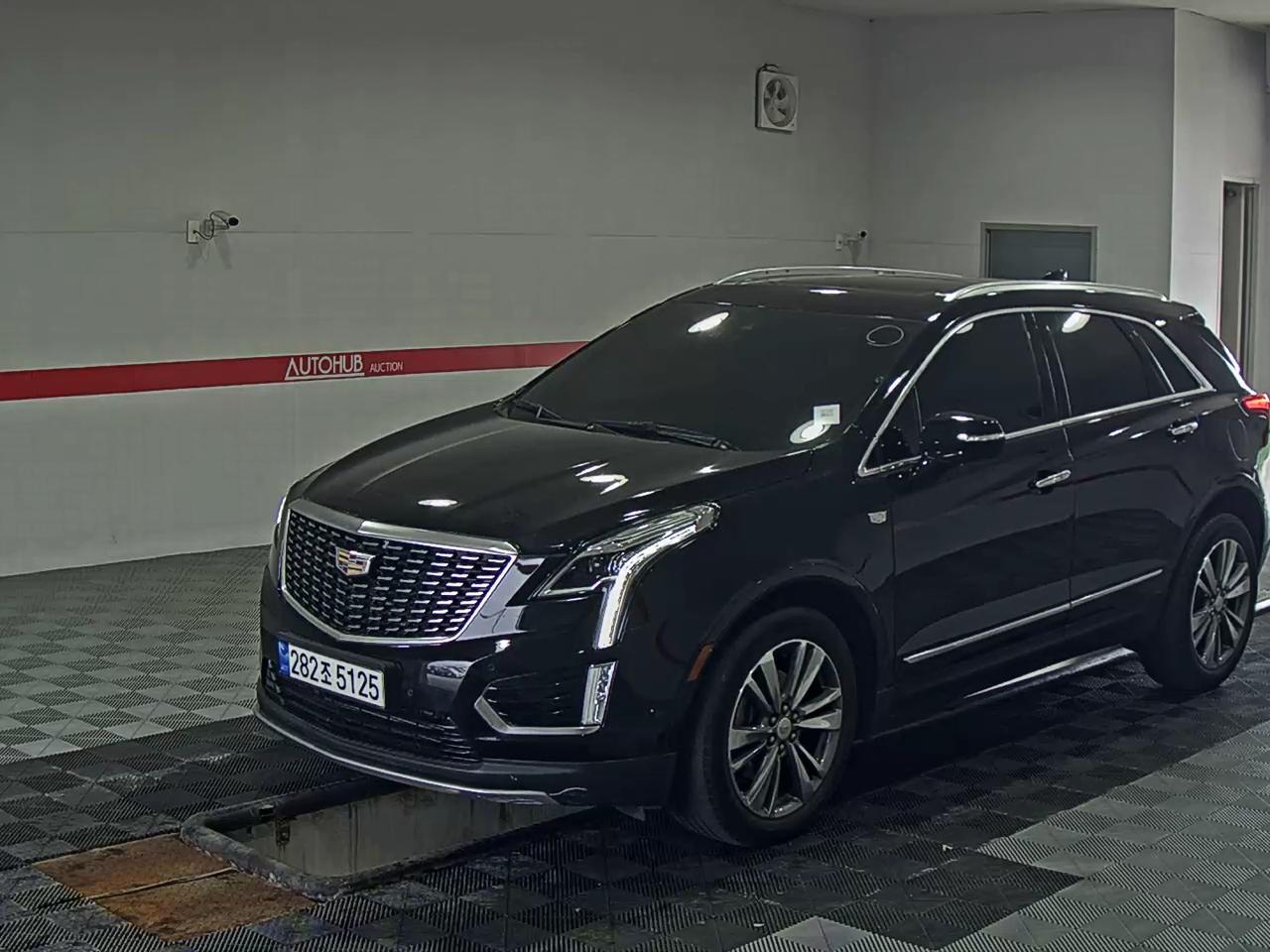 2020 - cadillac xt5
