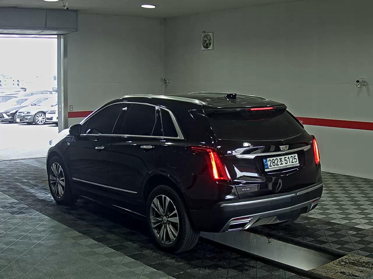 2020 - cadillac xt5