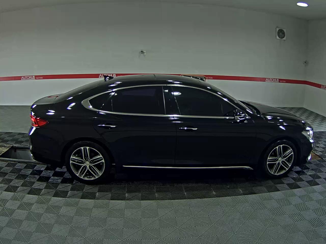 2018 - hyundai grandeur