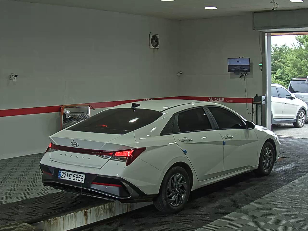 2024 - hyundai avante