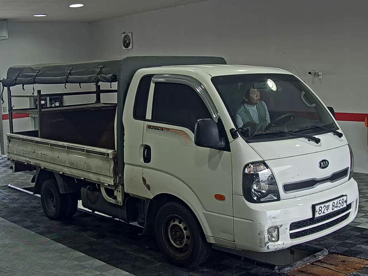 2016 - kia bongo