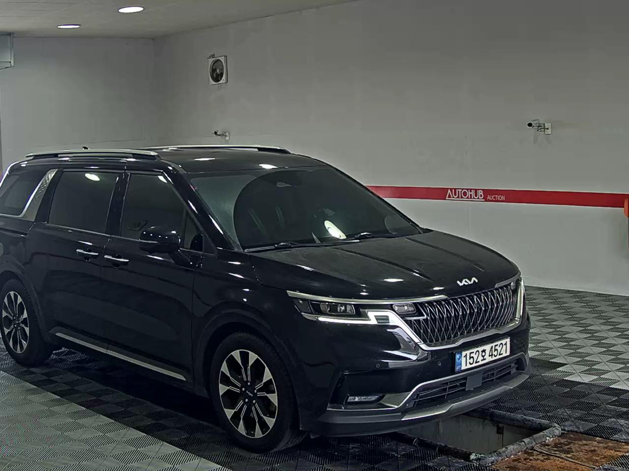 2023 - kia carnival