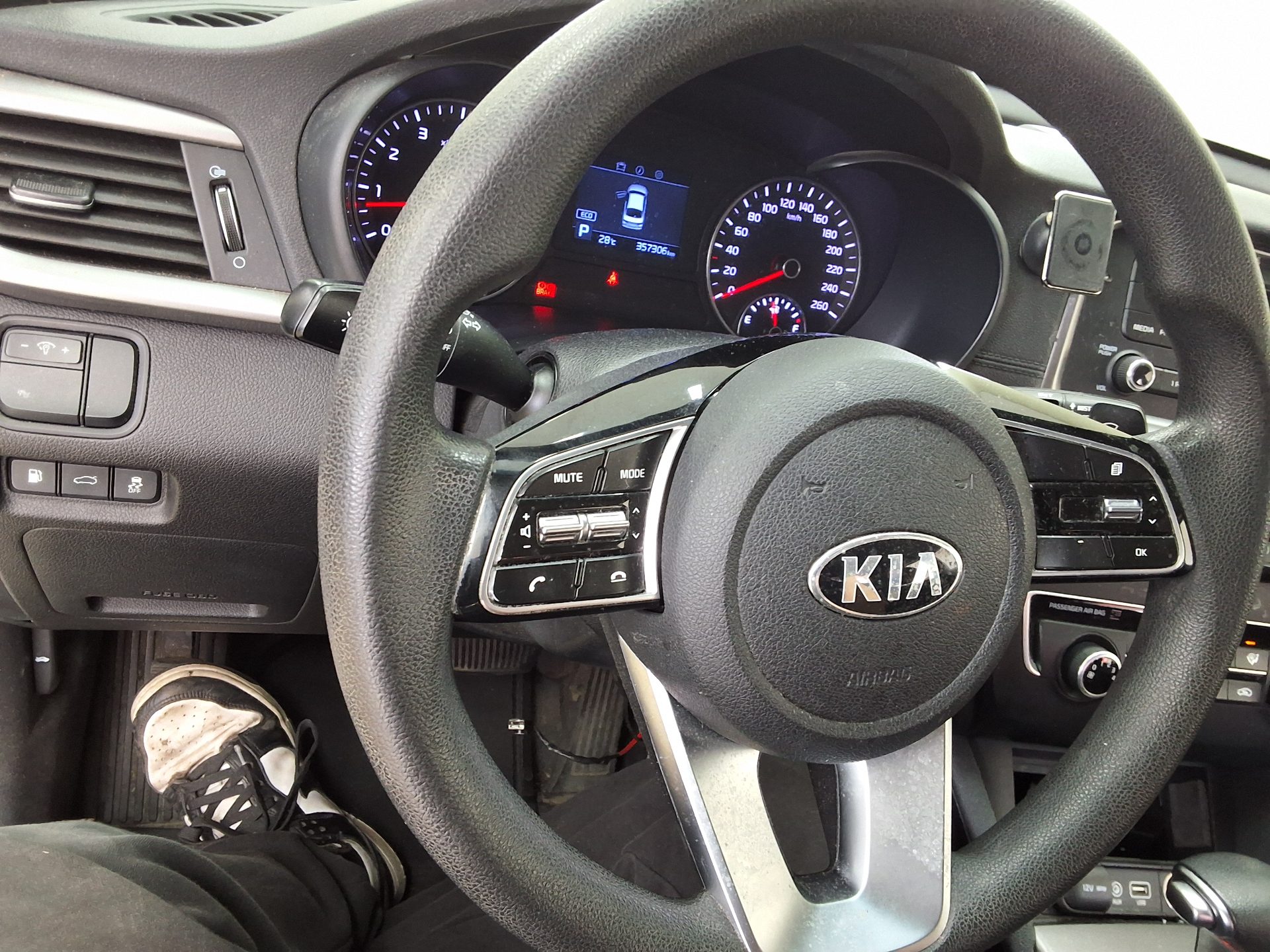 2020 - kia k5