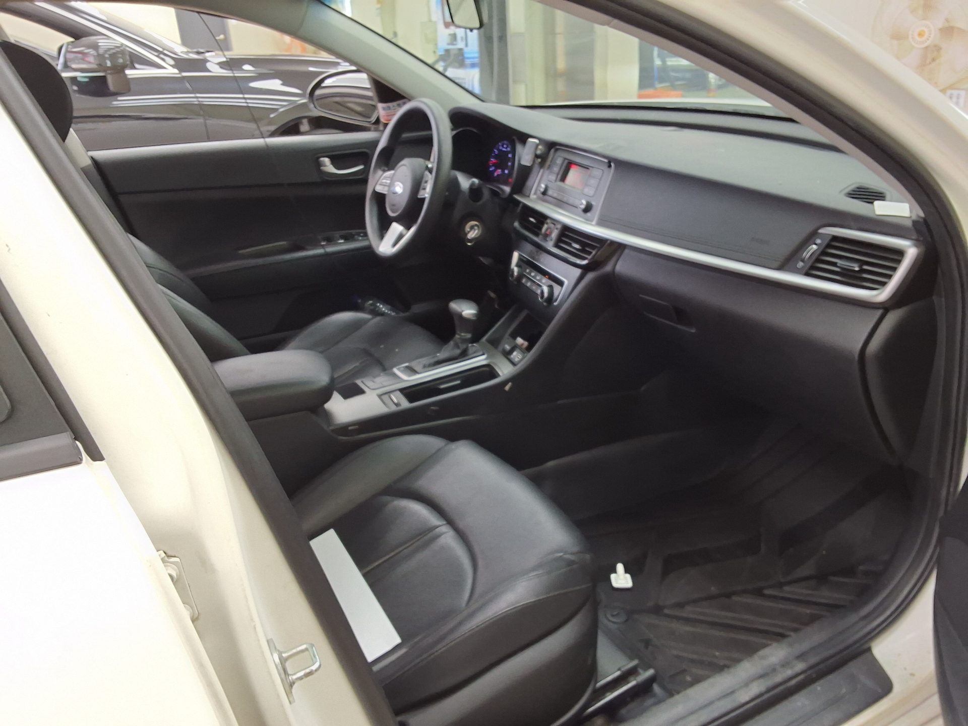 2020 - kia k5