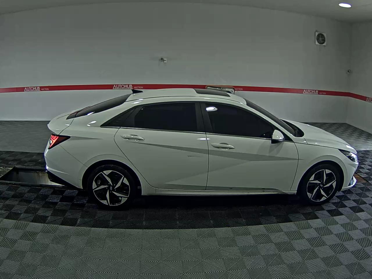 2021 - hyundai avante