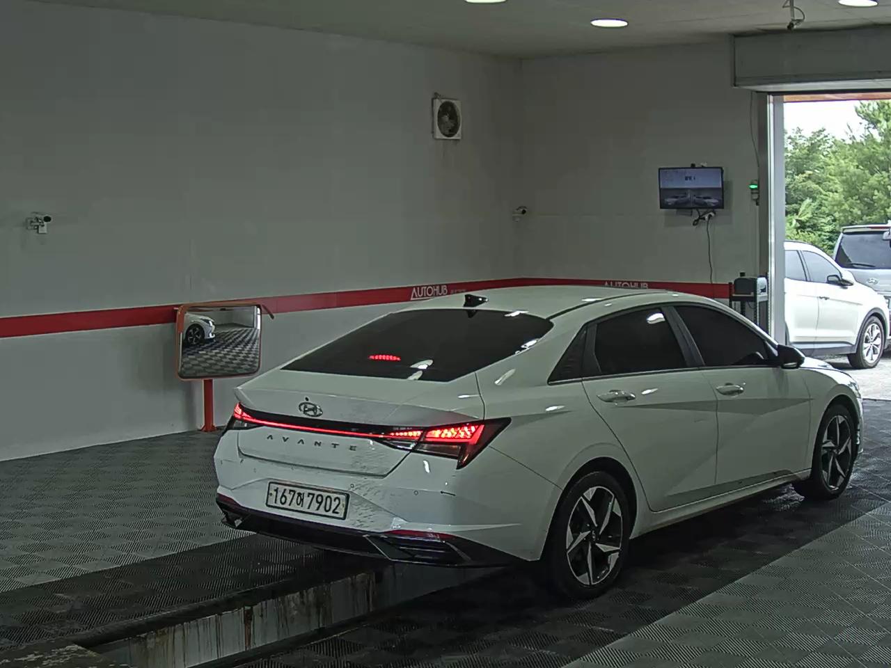 2021 - hyundai avante