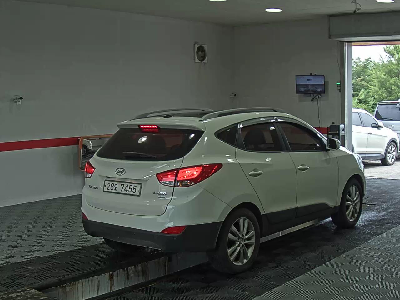 2010 - hyundai tucson