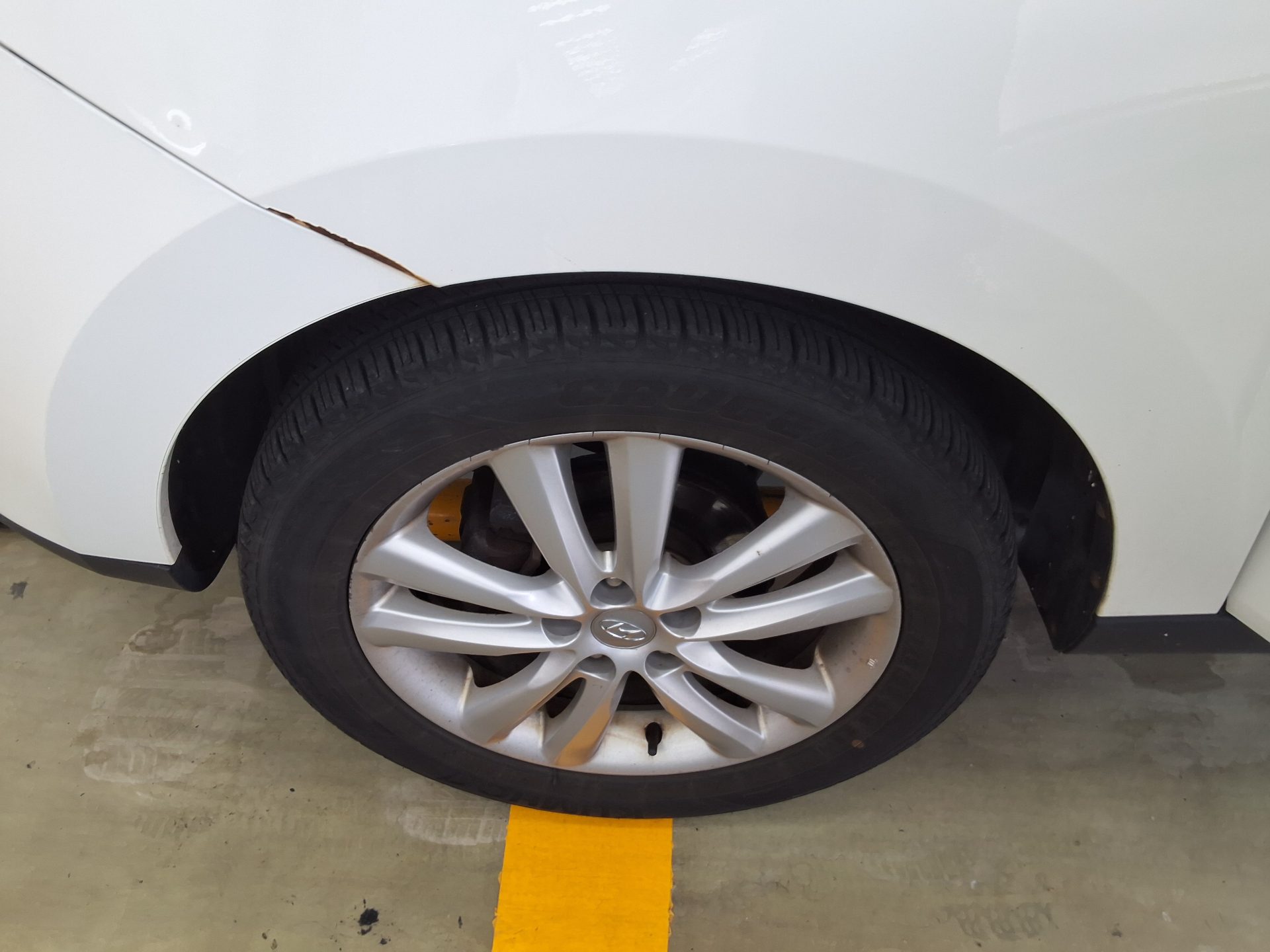 2011 - hyundai tucson