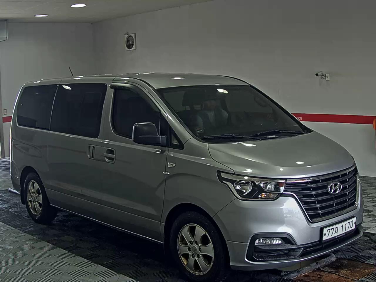 2020 - hyundai grand starex