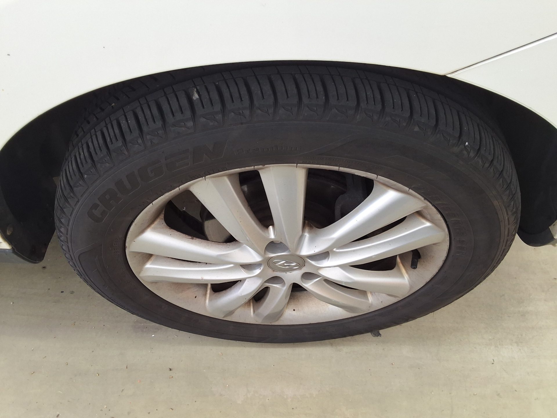 2011 - hyundai tucson