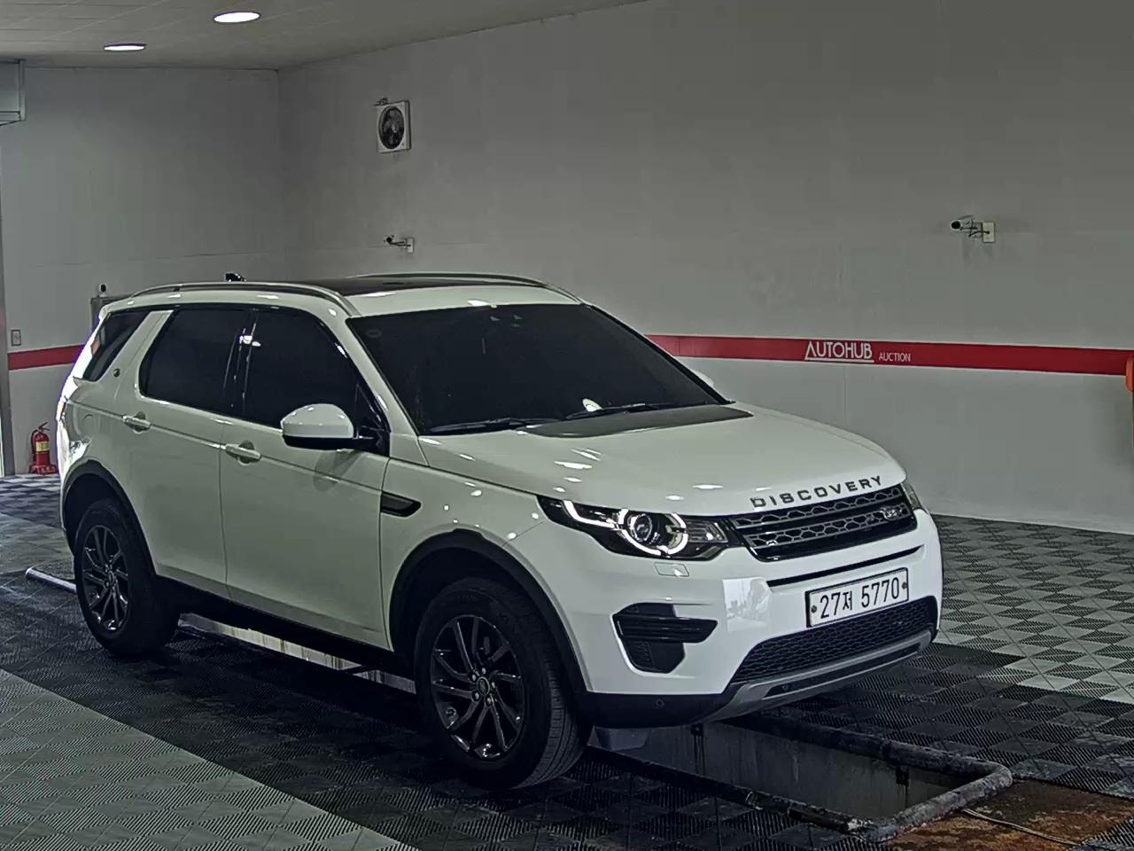 2019 - land rover discovery