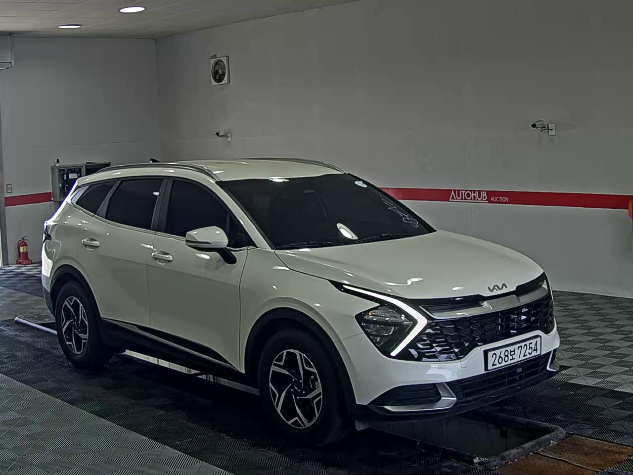 2023 - kia sportage