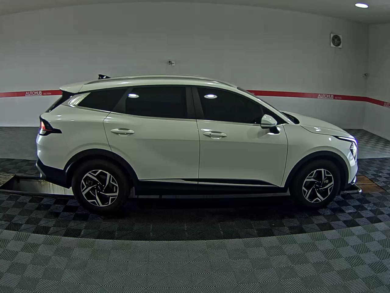 2023 - kia sportage