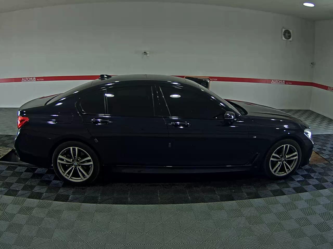 2016 - bmw m7