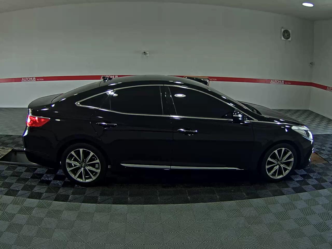 2016 - hyundai grandeur