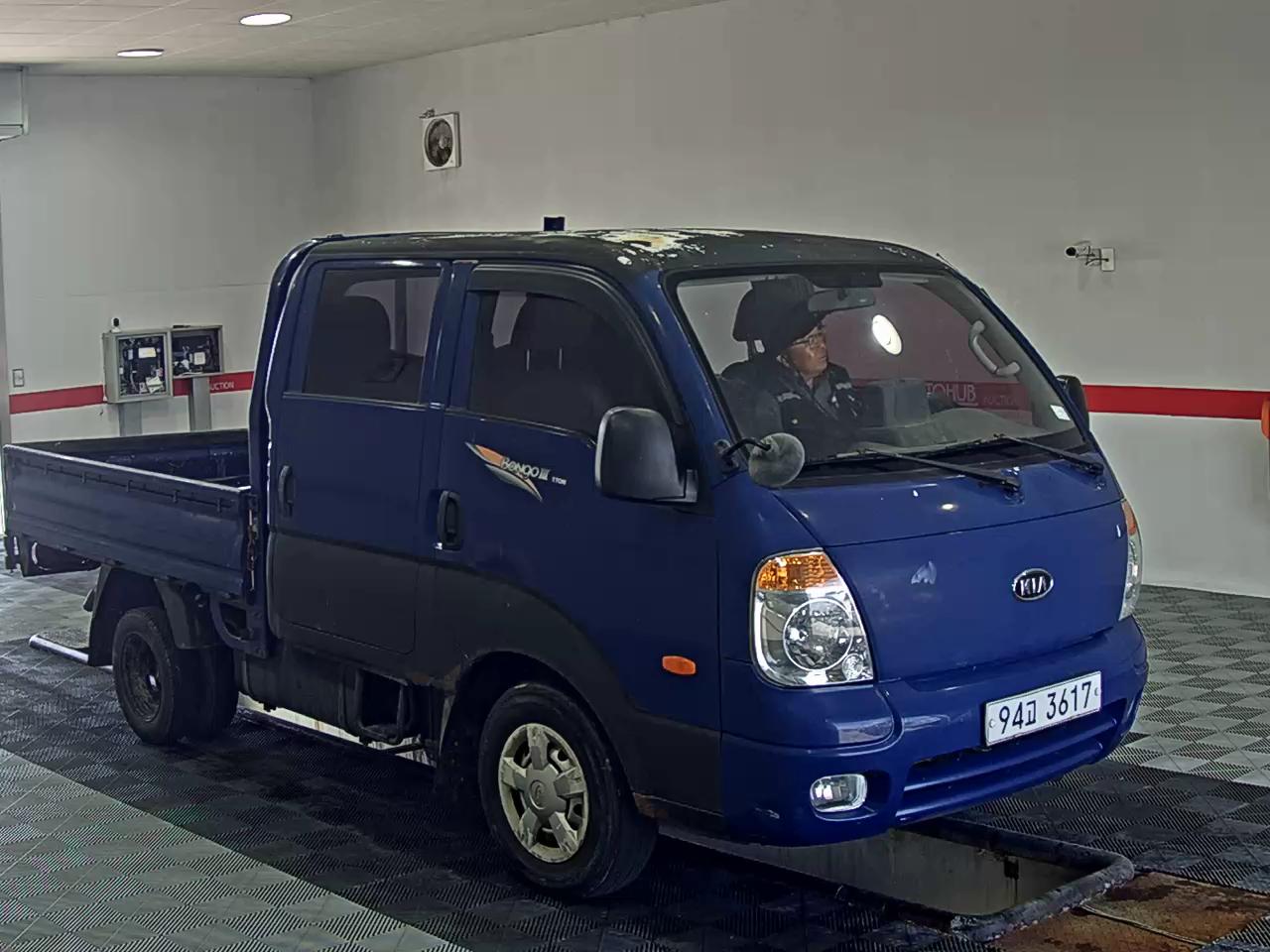 2012 - kia bongo