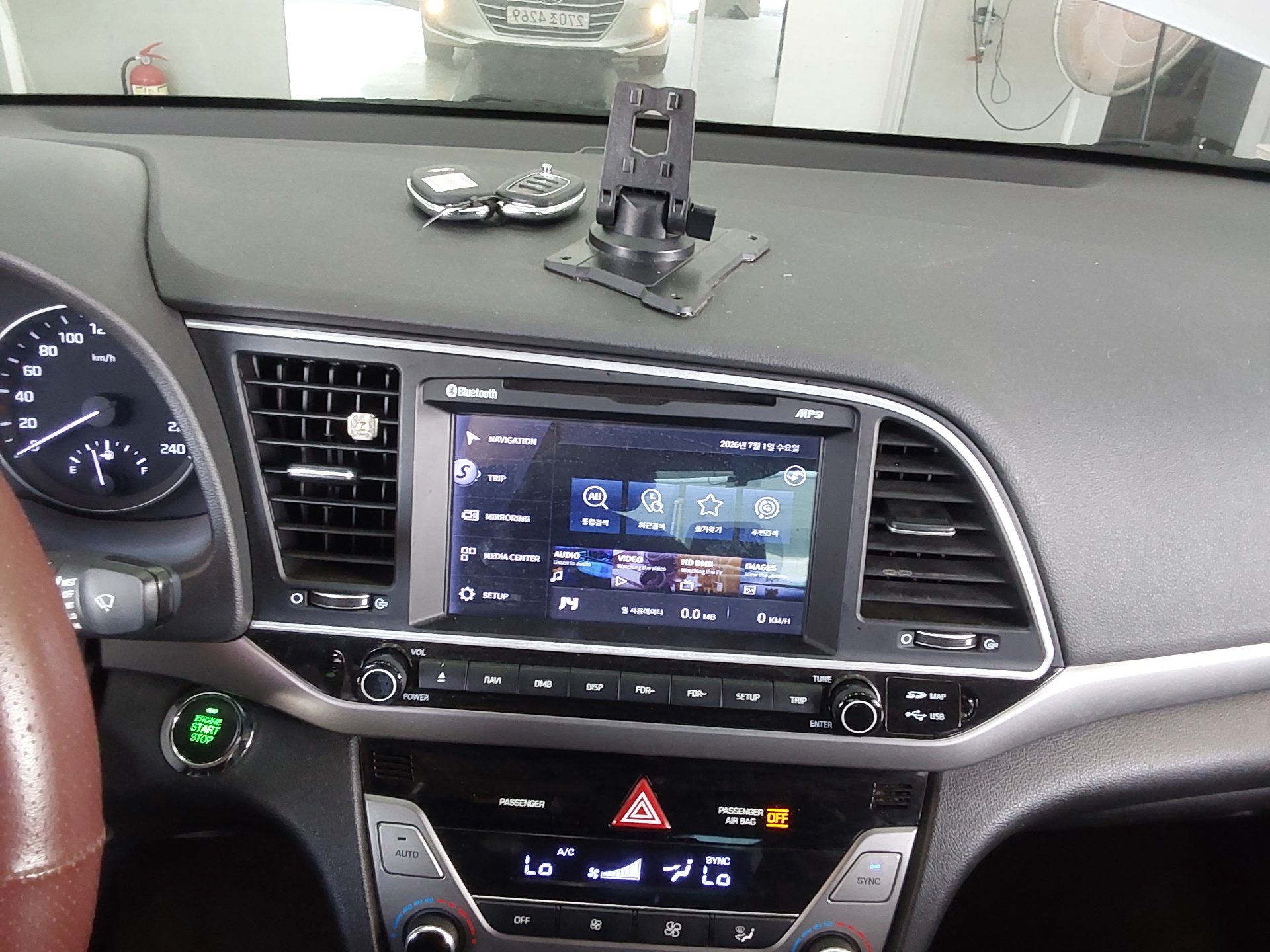 2017 - hyundai avante