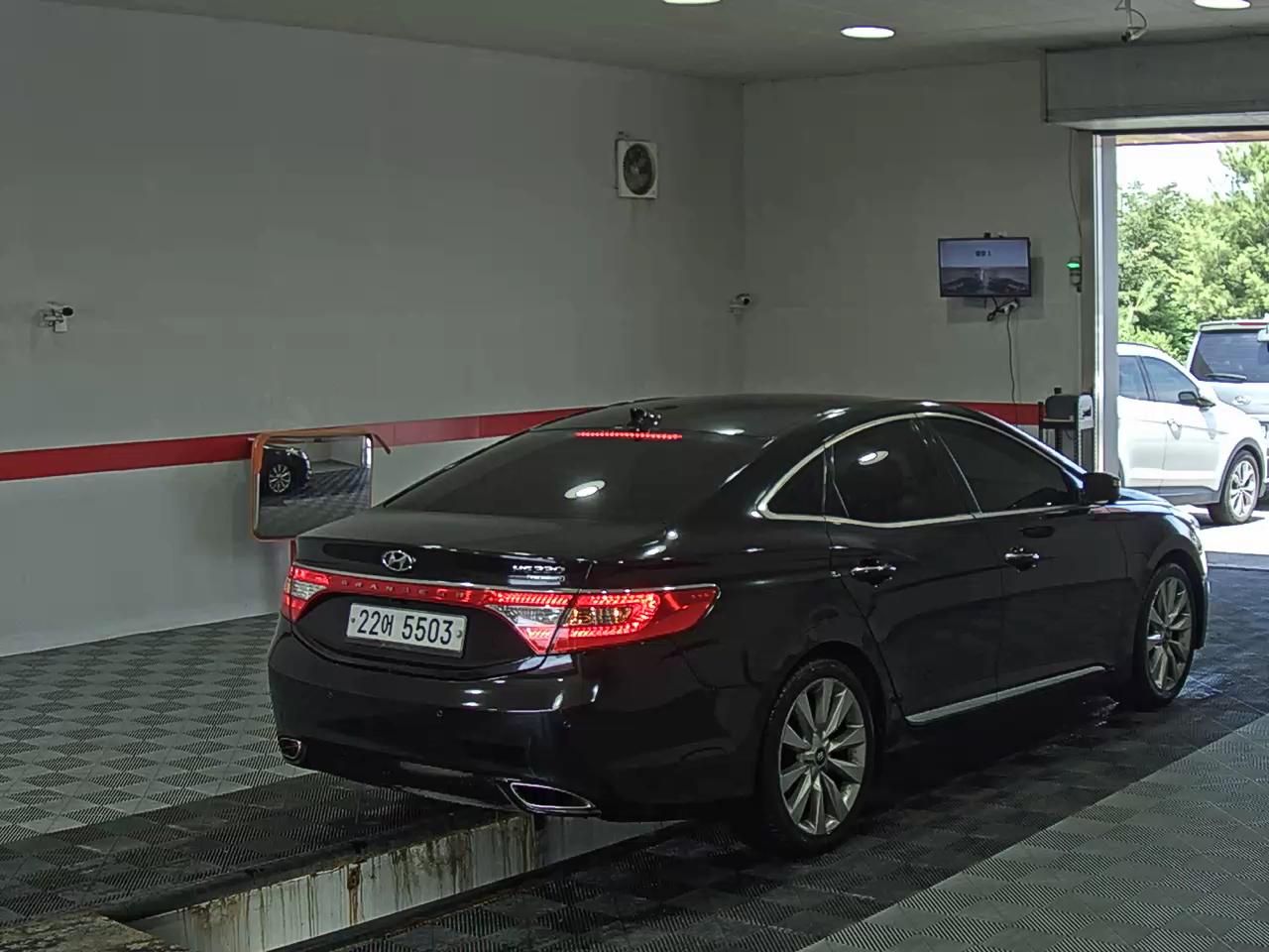 2012 - hyundai grandeur