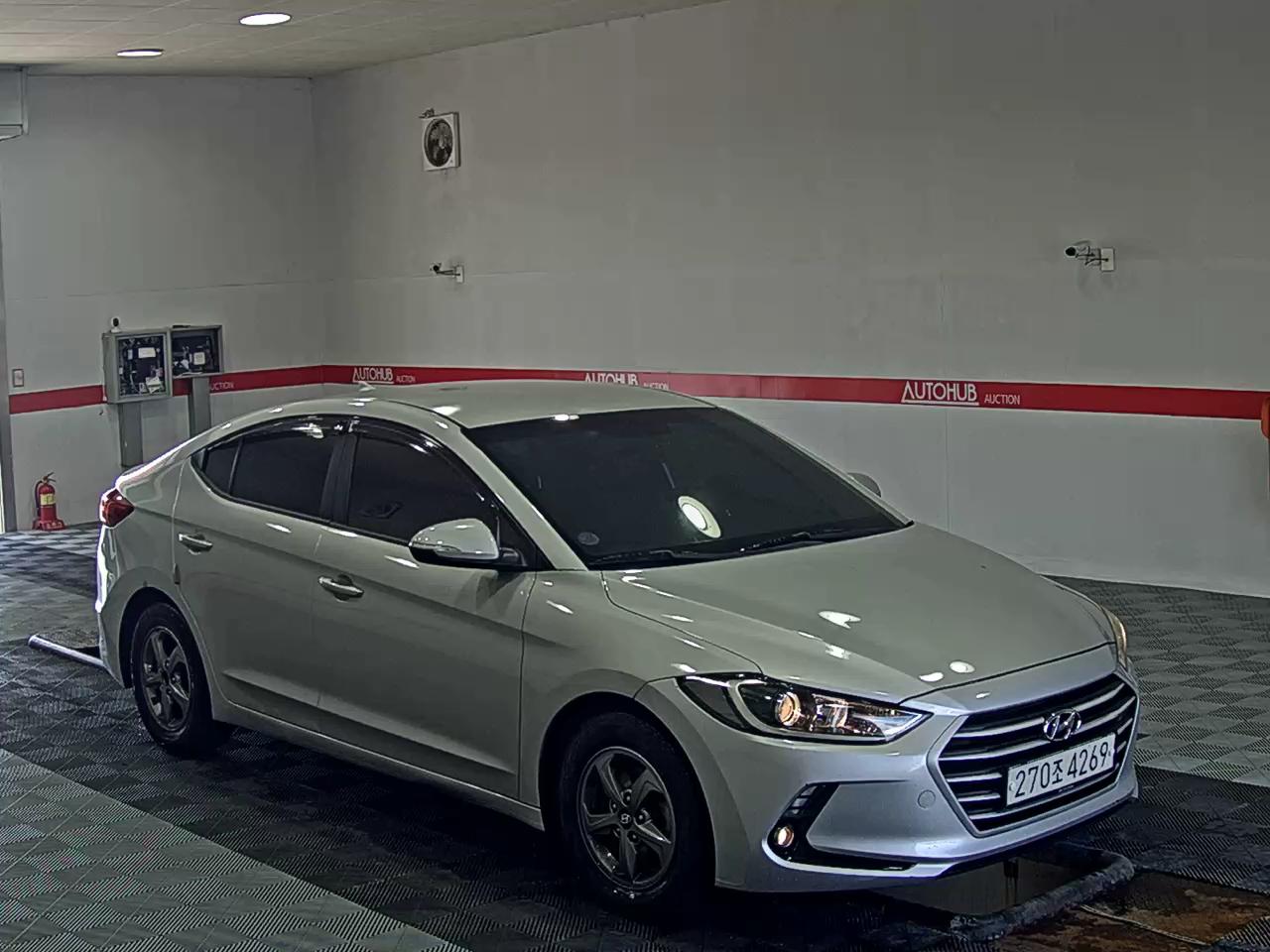 2017 - hyundai avante