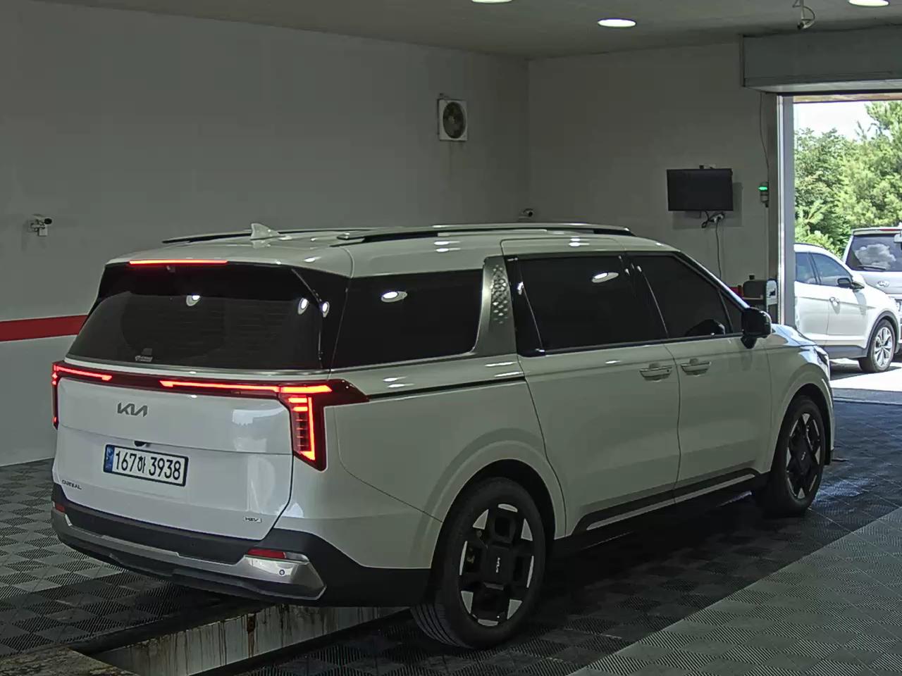 2025 - kia carnival