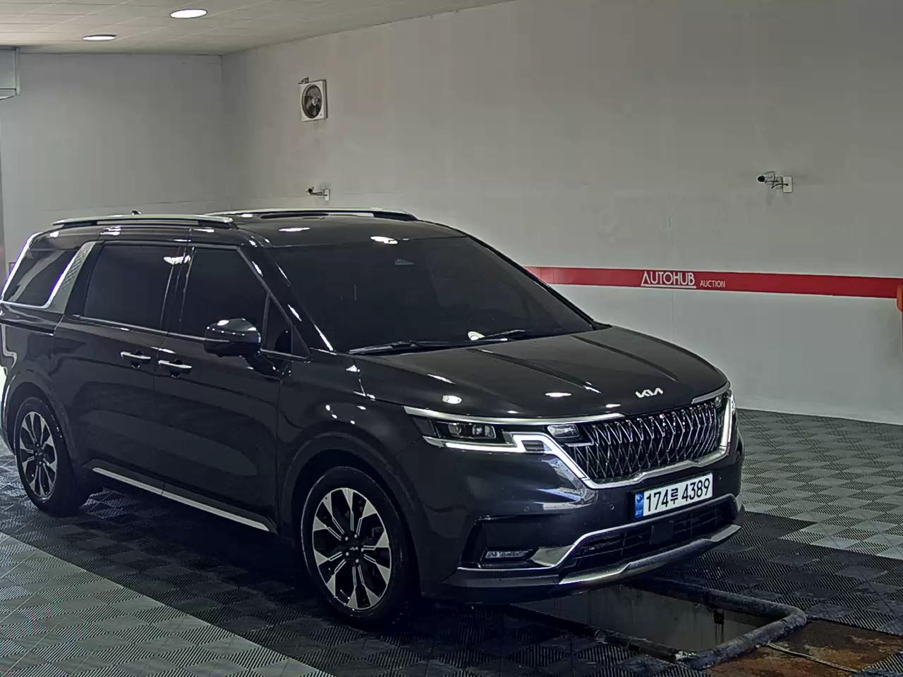 2021 - kia carnival