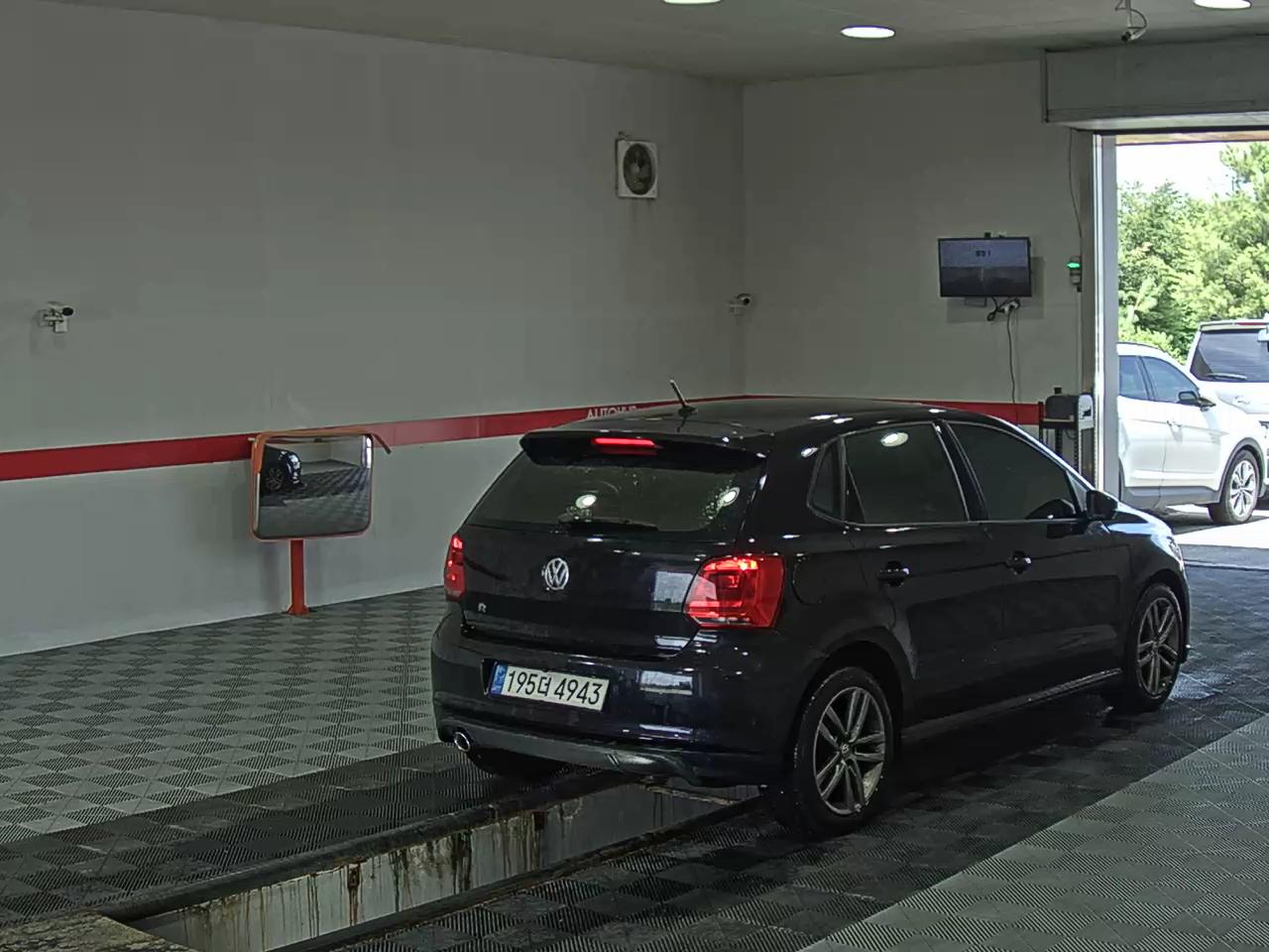 2015 - volkswagen polo