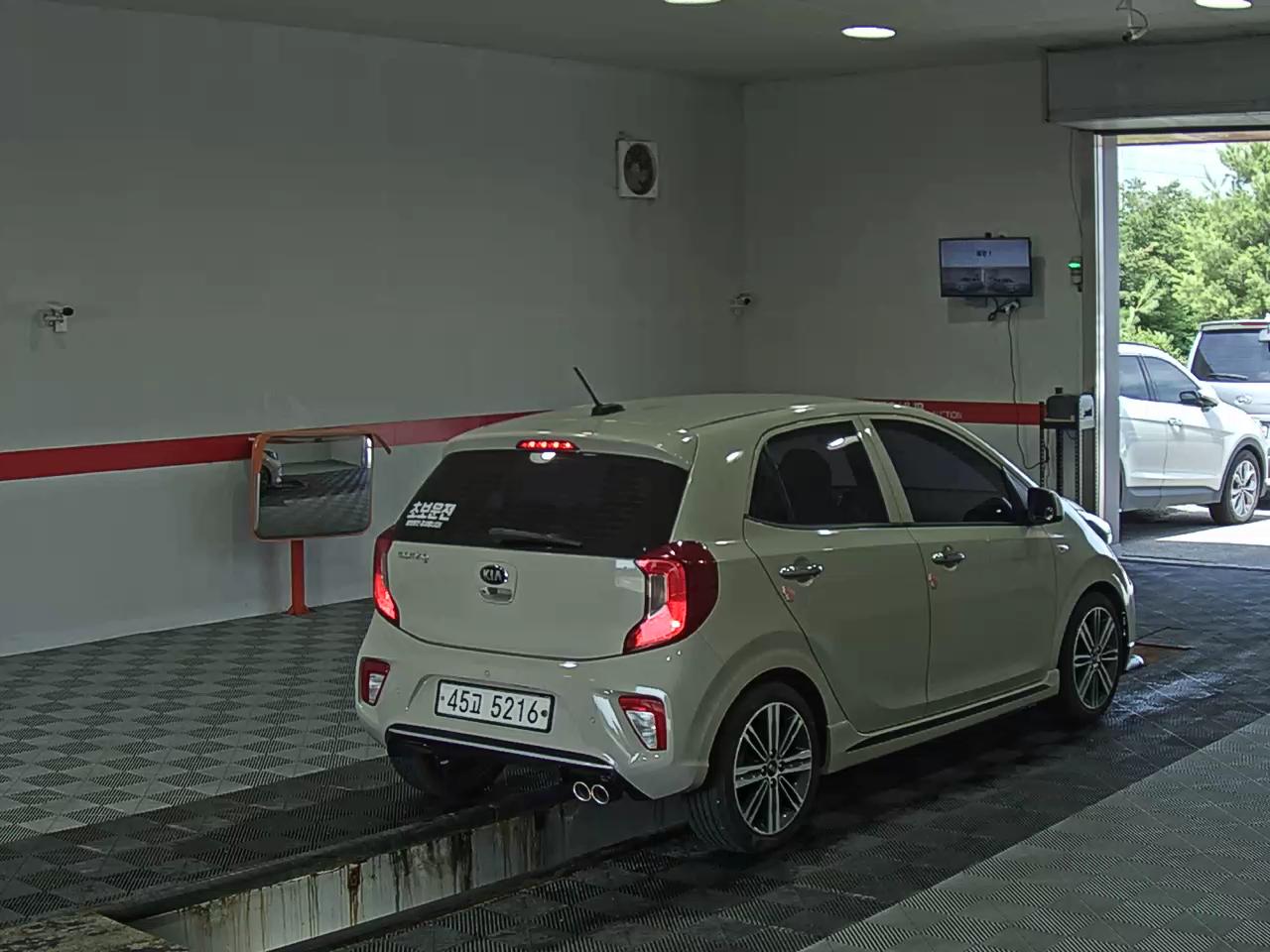 2017 - kia morning