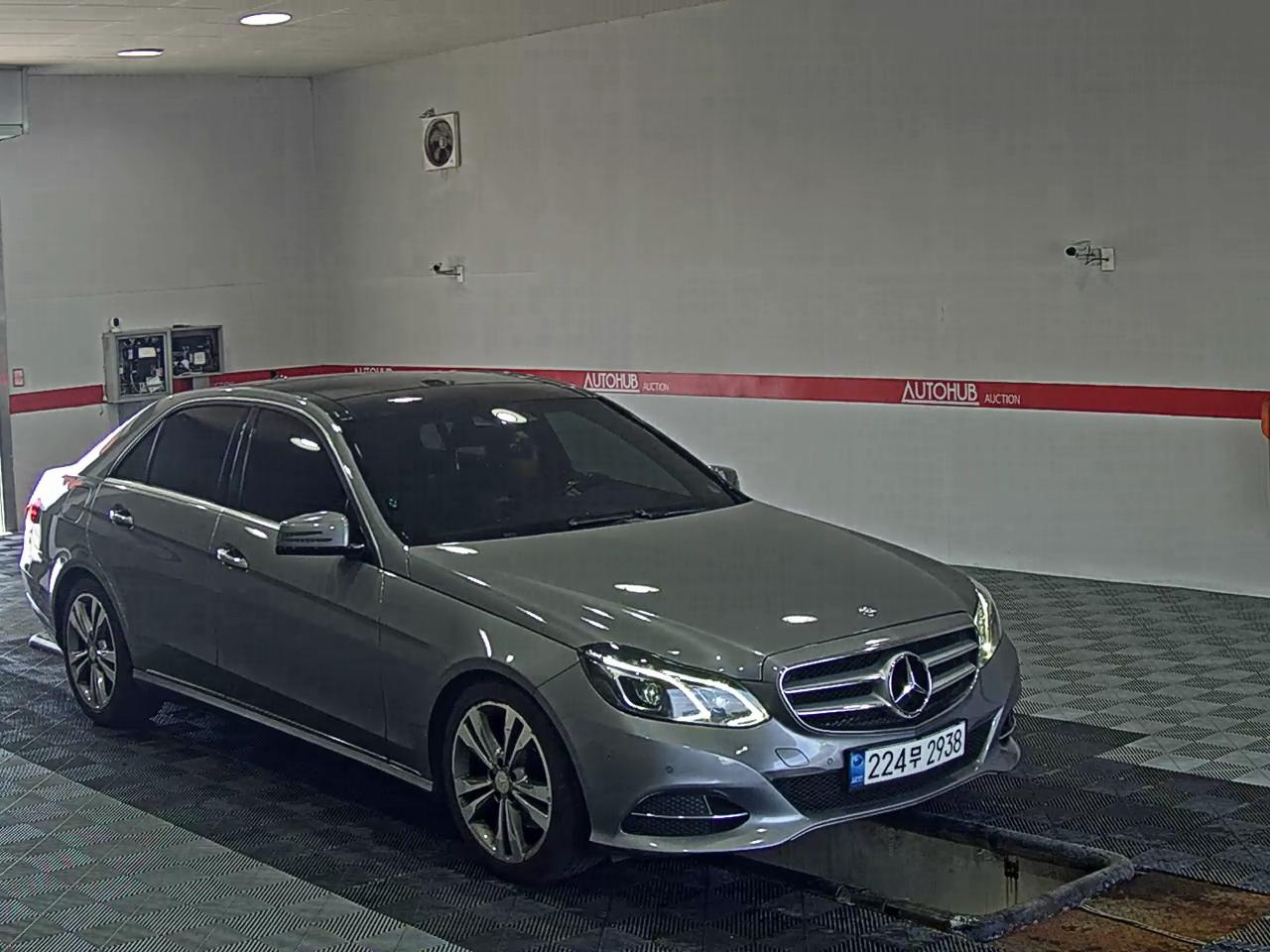 2014 - mercedes-benz e300