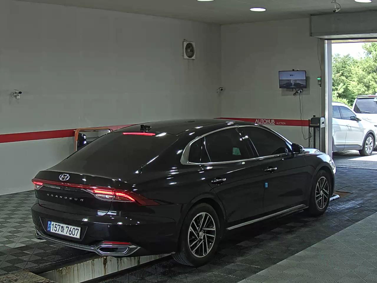 2022 - hyundai grandeur