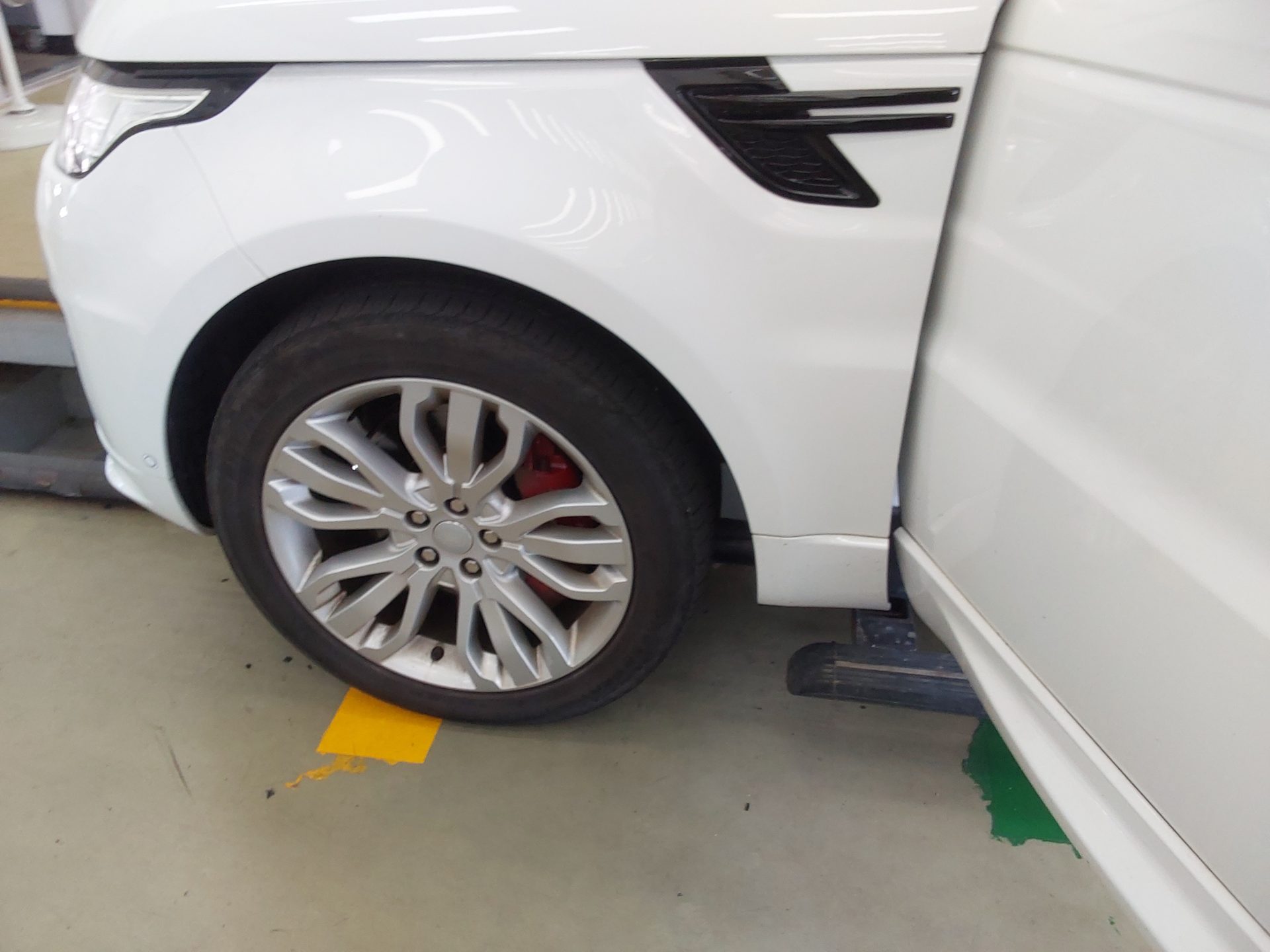 2017 - land rover range rover