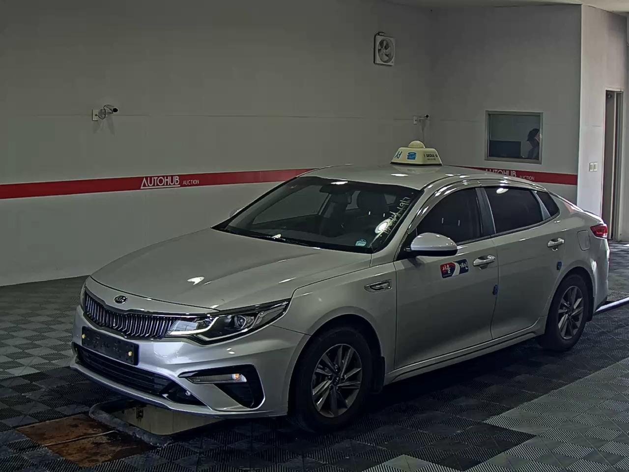 KIA K5 LPI TAXI DELUXE