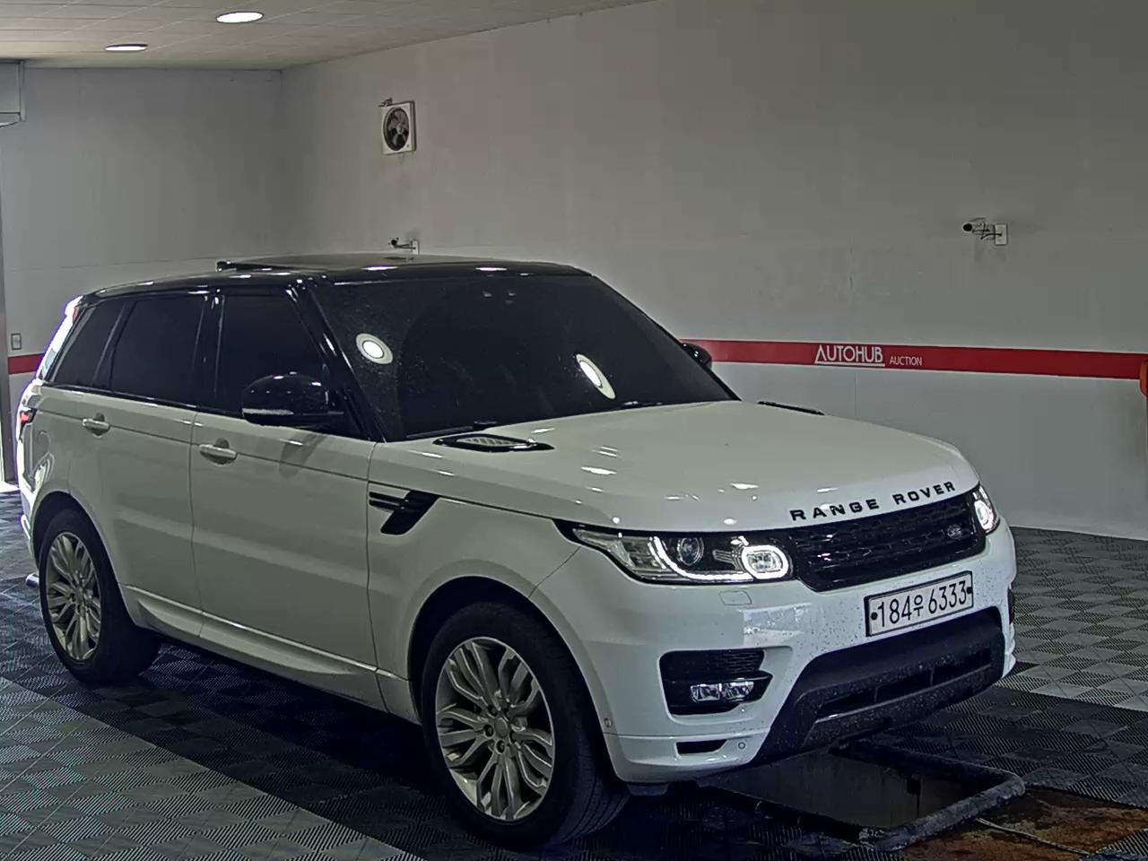 2017 - land rover range rover