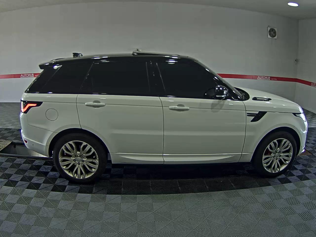2017 - land rover range rover