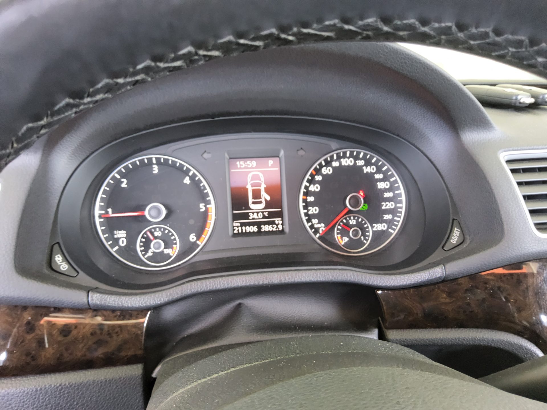 2014 - volkswagen passat