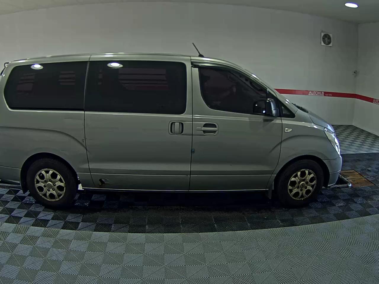 2015 - hyundai grand starex