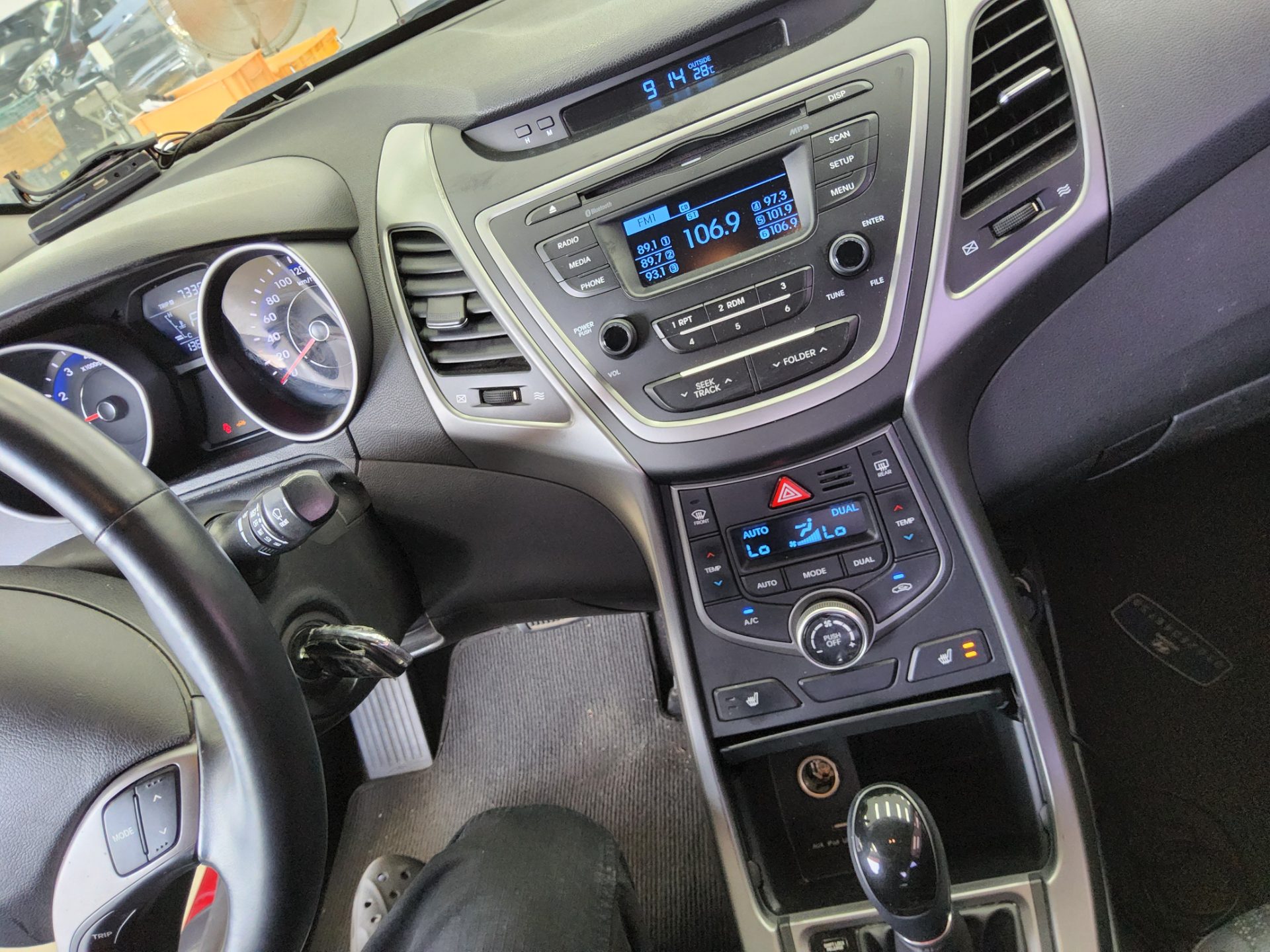 2014 - hyundai avante