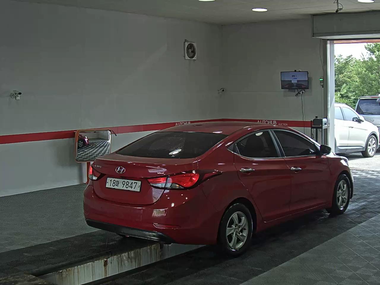 2014 - hyundai avante