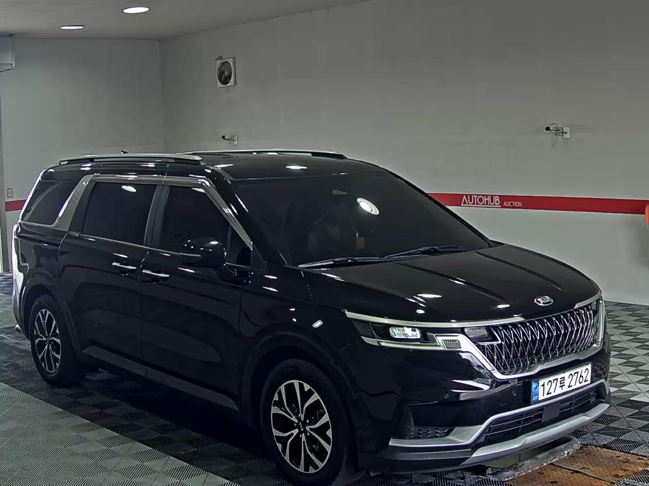 2021 - kia carnival