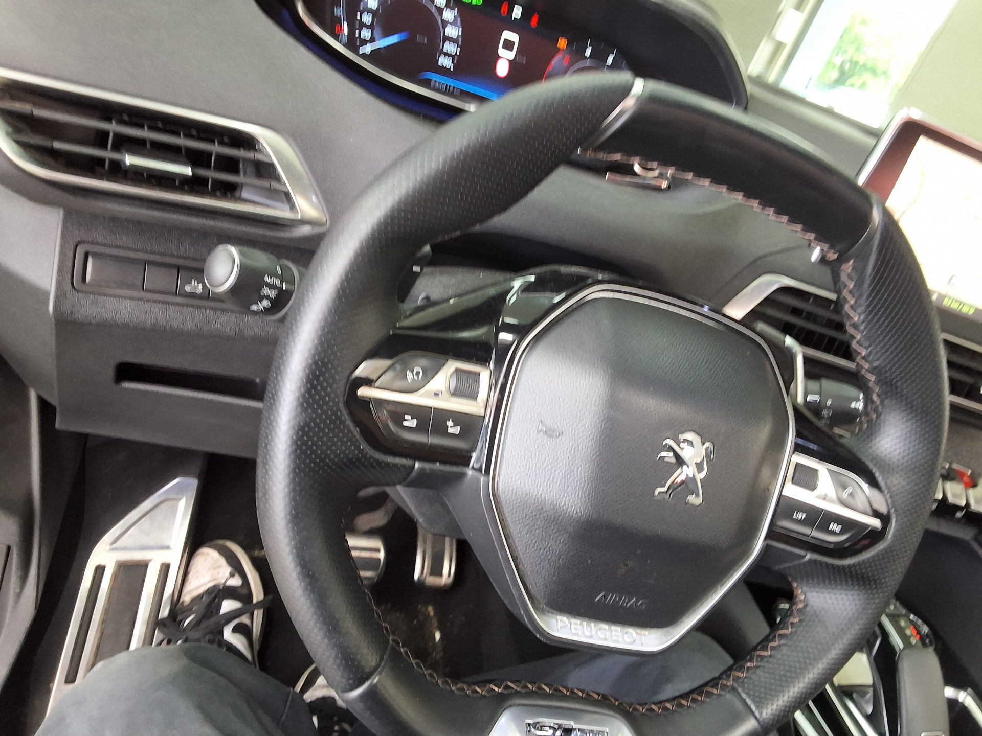 2018 - peugeot 3008